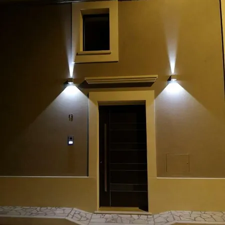 Mini House Civico 15 Триказе